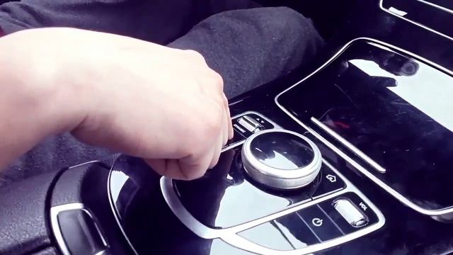 #UZAVTO УЗБЕК КУПИЛЬ СЕБЕ МЕРСЕДЕС БЕНЦ В МОСКВЕ ? O'ZBEK MOSKVADA MERCEDES BENS SOTIB OLDI?