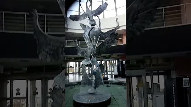 Фонтан, аэропорт города Салехарда, летим на Вахту в посёлок Сеяха смотреть онлайн