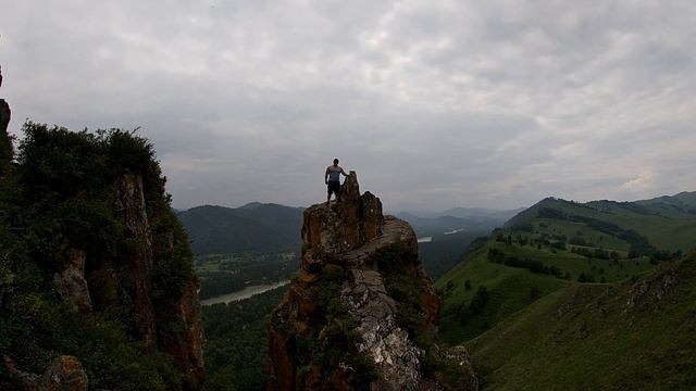Путешествие по Горному Алтаю. Скала "Чертов палец" смотреть онлайн