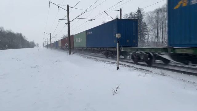 «Идеальный стук колес»ВЛ80с[#623]С грузовым поездом. смотреть онлайн