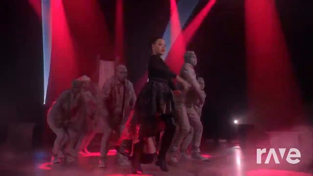 Story Of Mean - Queen Of Mean & Sarah Jeffery | RaveDj