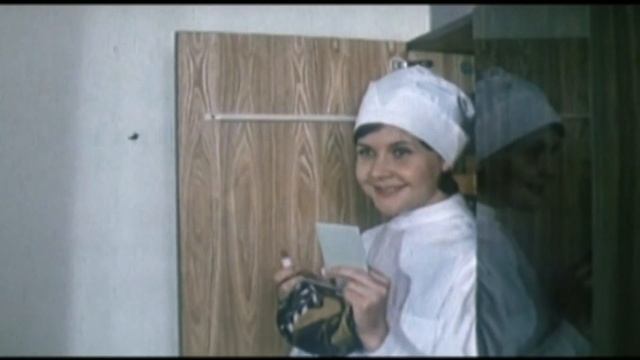 Пятница - лучший день календаря. Мой папа — идеалист 1980 смотреть онлайн