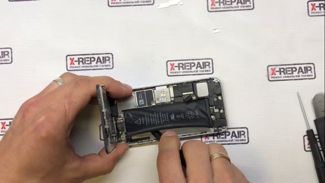 Замена Аккумулятора iPhone 5S | Ремонт айфона 5s | СЦ X Repair смотреть онлайн