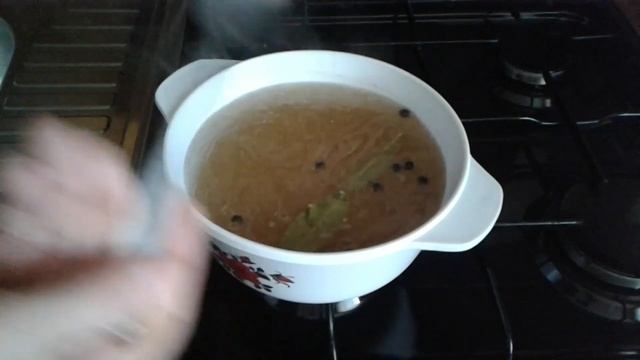 БЕСПОДОБНАЯ и ВКУСНЕЙШАЯ!!! Салака пряного посола / Как замариновать салаку. смотреть онлайн