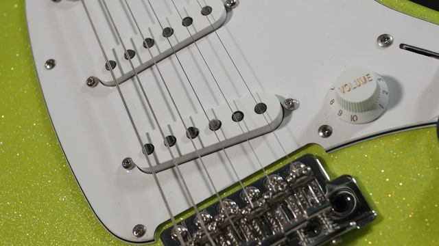 Yvette Young Signature | Ibanez 2021 смотреть онлайн