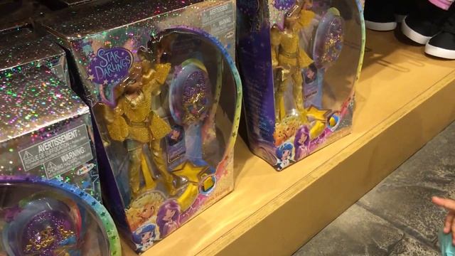 Магазин игрушек Disney store, via del Corso смотреть онлайн