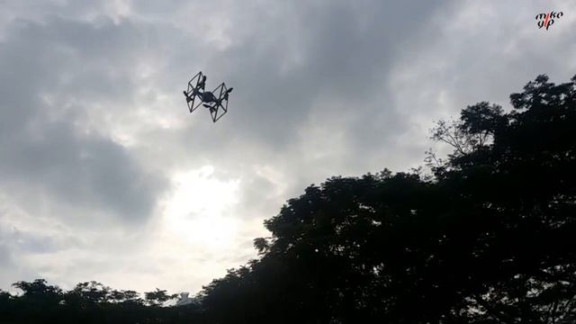 Flight Test: RC Fighter Shape 2.4GHz 4 Channel 6 Axis Gyro Drone смотреть онлайн