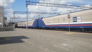 ЭП2К-013 с почтово-багажным поездов №990 Москва - Владивосток