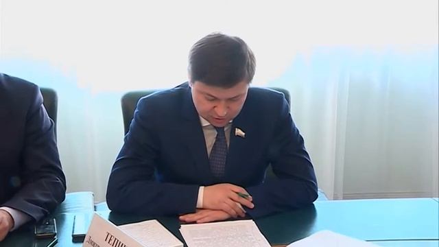 Валерий Радаев поставил задачи по ремонту дорог и благоустройству в 2018 году смотреть онлайн