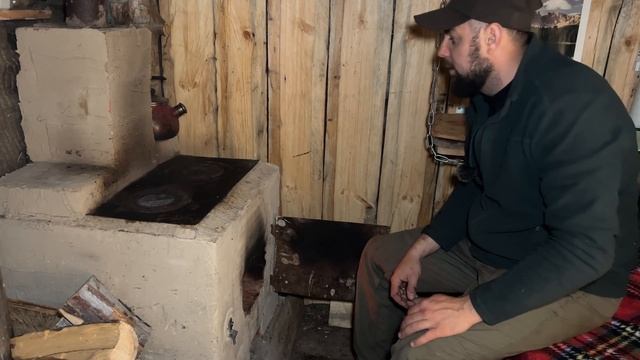 ЛЕСНАЯ ЗЕМЛЯНКА | ИСПЫТАНИЕ НОВОЙ ЗЕМЛЯНКИ | 24 ЧАСА В ЛЕСУ смотреть онлайн