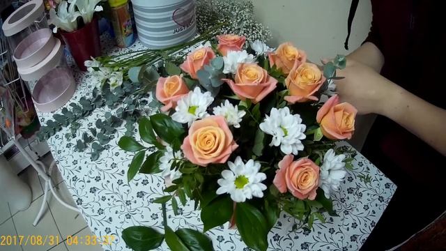 ?Цветочные композиции из живых цветов? смотреть онлайн