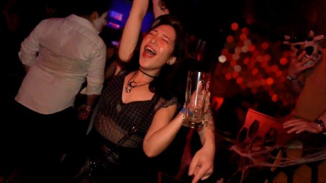 After Party Halloween W CLub смотреть онлайн