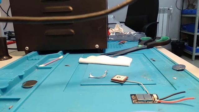 DEXP RD-Visor или Dunobil Stern, процесс замены севшей батарейки на GPS модуле смотреть онлайн