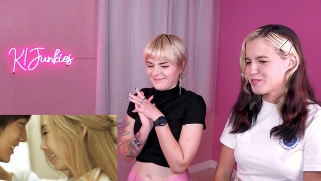 Reacting To CUBE's One & Only Female Soloist - G.NA! | K!Junkies смотреть онлайн