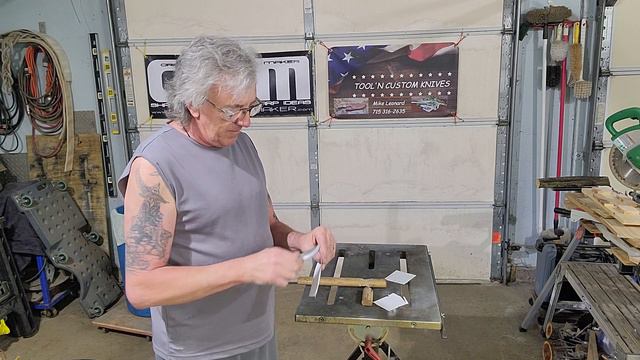 Mini Hunter acacia handle edge retention test смотреть онлайн
