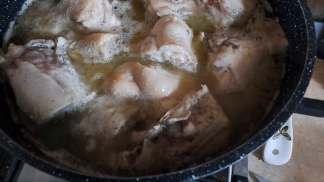 Приготовление куриных спинок-как холодец.Очень вкусно, полезно и дёшево. смотреть онлайн