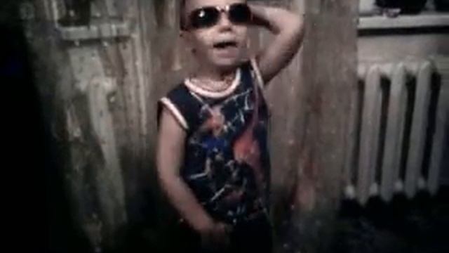 колбасится под клубняк смотреть онлайн