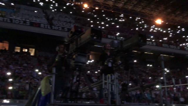 Intro - La Finale J-Ax Fedez смотреть онлайн