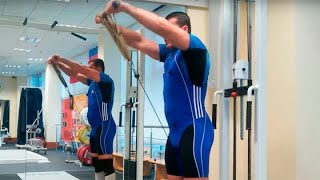 Подъём рук перед собой в кроссовере: техника выполнения смотреть онлайн