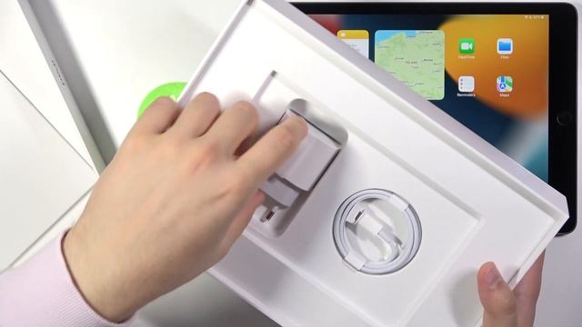Does iPad 2021 have Earphones in Box Set? European Distribution смотреть онлайн