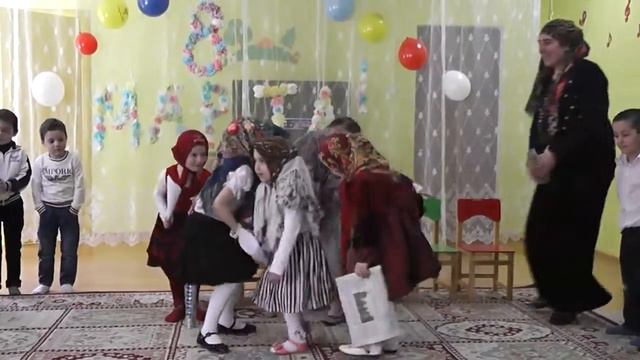 Утренник к 8 МАРТА в садике "Джурмут".( младшая группа). смотреть онлайн