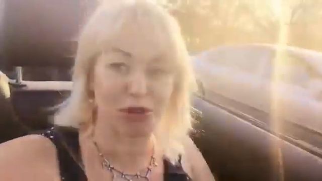 Марина Мещерякова продолжает звать в пирамиду Кэшберри смотреть онлайн