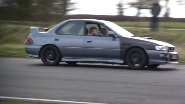 Subaru Impreza Turbo RB5 with straight through exhaust on Curborough Sprint Circuit смотреть онлайн