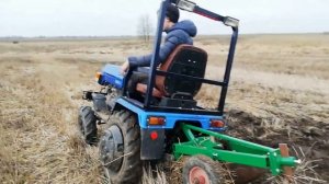 испытание нового самодельного двухкорпусного плуга для минитрактора амжк-8