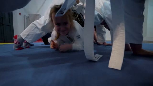 Танцы, Йога, Айкидо. Детям. До и После смотреть онлайн