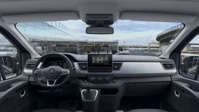 Renault Trafic 2021, cada vez más familiar смотреть онлайн