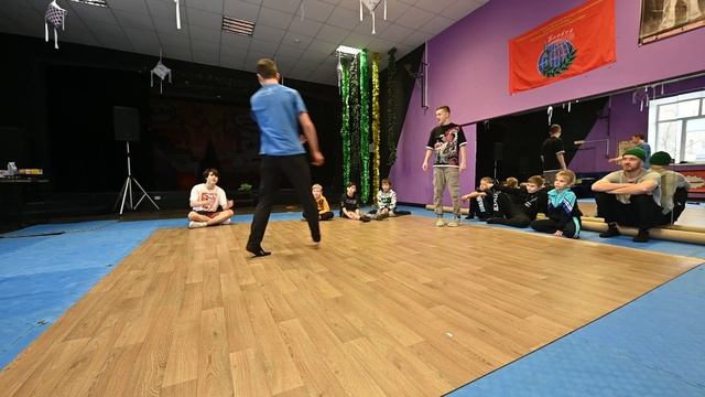 Break the Game (Макс vs Рома, Игнат vs Миша, Женя vs Тёма) смотреть онлайн