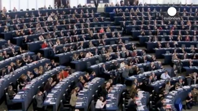 جائزة ساخاروف للعام الفين و اربعة عشر تسلم الى الطبيب الكونغولي دنيس مكويغي. смотреть онлайн