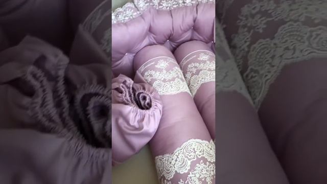 Королевский комплект в круглую кроватку из премиум сатина смотреть онлайн