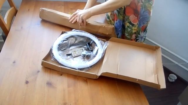 Шок! Подарок! Обзор посылки/ Штатив для камеры с подсветкой! смотреть онлайн