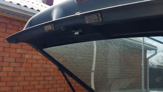 Стук двери багажника ВАЗ 2114. смотреть онлайн