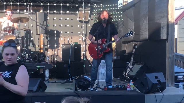 Burnout - Green Day - live cover by Green Day cover band Brainstewed from Wisconsin - June 5, 2021 смотреть онлайн