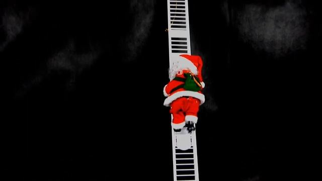 Музыкальный Санта Клаус лезет на лестницу за звездой желаний смотреть онлайн