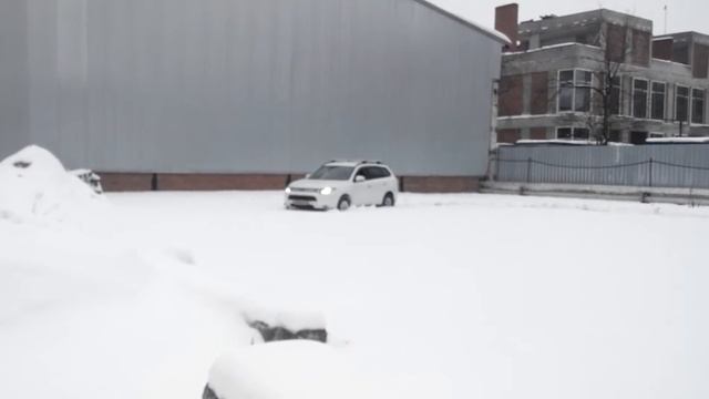 Мицубиси аутлендер 3 в снегу