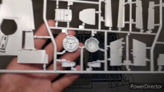 Обзор модели Messerschmitt Bf.109 G-6. Revell, 1/32. смотреть онлайн