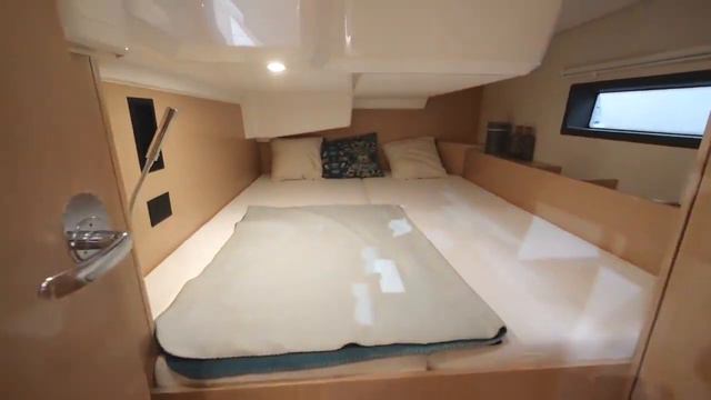 Яхта Bavaria C42. смотреть онлайн