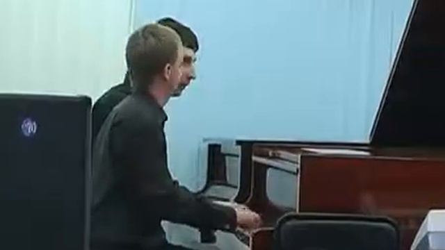 Фортепіано Музика звучить смотреть онлайн