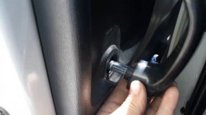 Не открывается средняя дверь Grand Starex меняем средний ролик//Быстрый способ снять среднюю ручку
