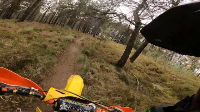 Enduro Lousa Suzuki Rm 125 смотреть онлайн