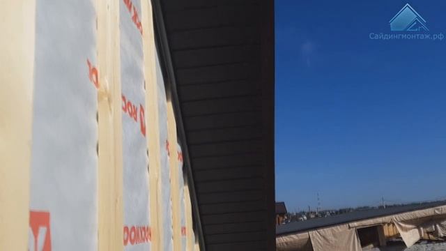 Отделка дома сайдингом Grand Line коллекция Я-Фасад цвет Демидовский кирпич в Сергиевом-Посаде смотреть онлайн