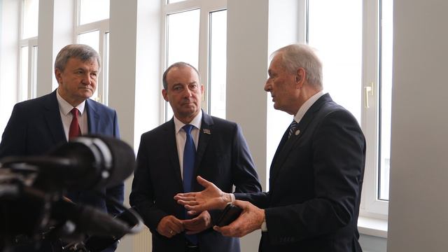 О визите в КубГУ председателя ЗСК Юрия Бурлачко смотреть онлайн