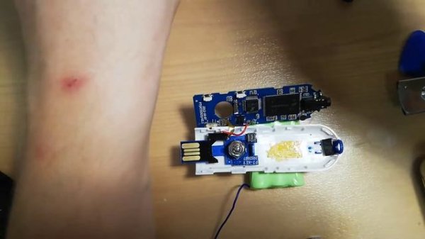 Обзор, ремонт и модификация mp3 плеера qumo spark