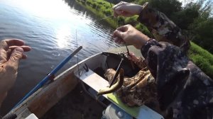 Рыбалка на реке Тверца | Проверка сотрудниками ДПС лодочного мотора на кражу | Рыболов 69