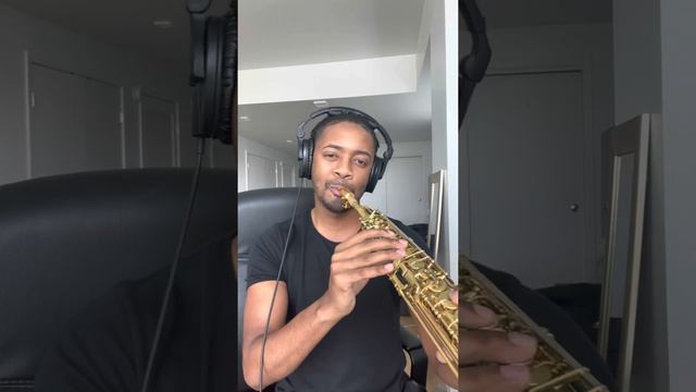 B. Thompson - Essence (Wizkid) смотреть онлайн