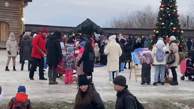 Остров Русский Новогодняя 2023 года Елка от Федерации бокса России. Народные гуляния. смотреть онлайн