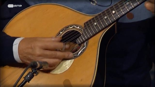 António Chainho e Carlos Proença, Passear por Lisboa смотреть онлайн